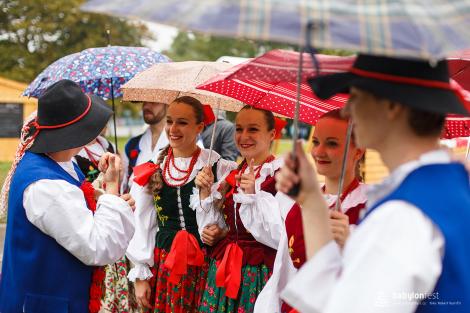 Duhové náměstí – průvod