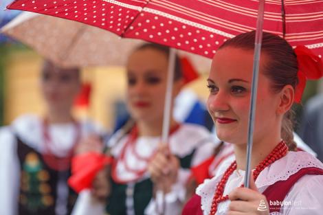 Duhové náměstí – průvod