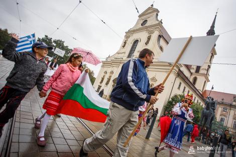 Duhové náměstí – průvod