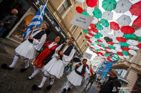 Duhové náměstí – průvod