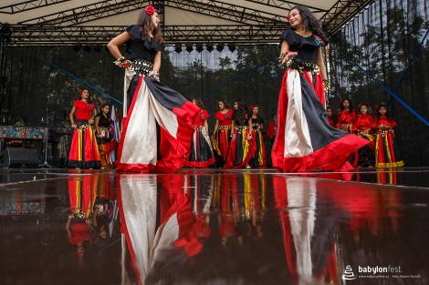 Folklor minorit a babylon chutí