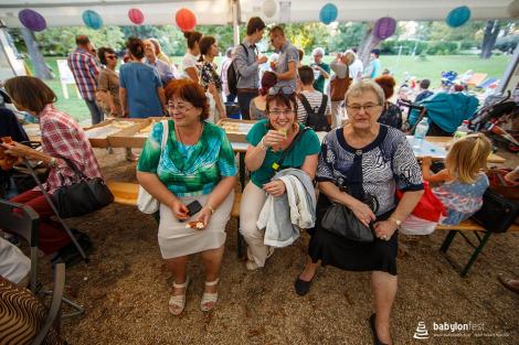 Zahájení festivalu a sázení stromů národů
