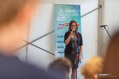 Zahájení festivalu a sázení stromů národů