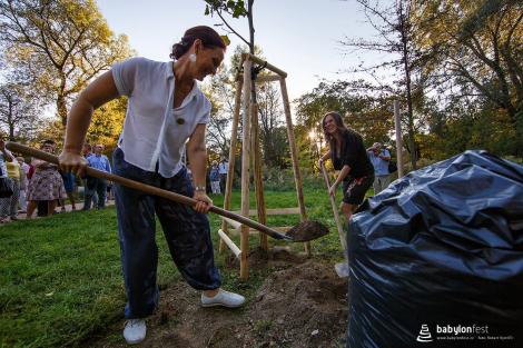 Zahájení festivalu a sázení stromů národů