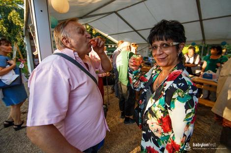 Zahájení festivalu a sázení stromů národů