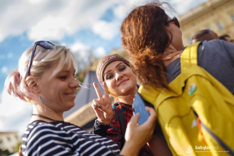 Duhové náměstí – krojovaný průvod zástupců národnostních menšin v Brně